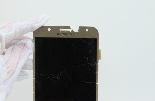 Samsung Ön Cam Deği̇şi̇mi̇